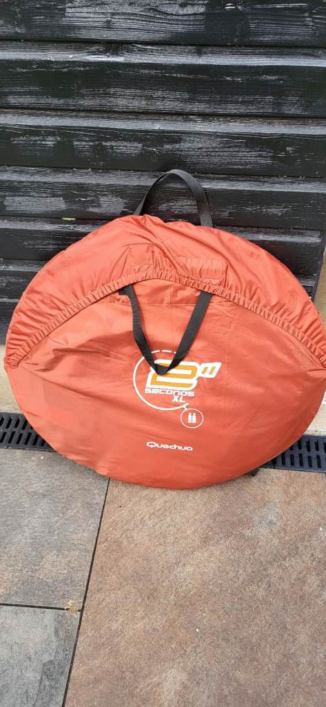 Quechua 2 Seconds XL II Pop Up Tent - Orange
