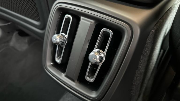 2025 Volvo XC40 2.0 B4P Plus Dark 5dr Auto Petrol Estate Estate Petrol Automatic