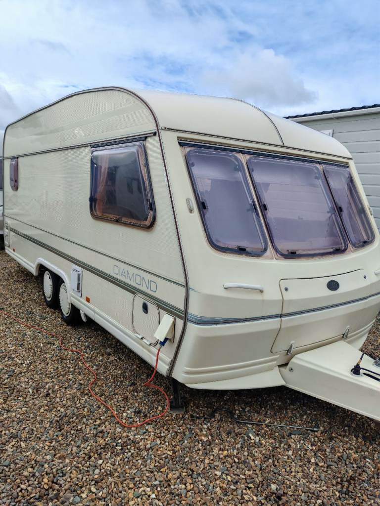Sterling eccles elite diamond caravan twin axle cassette toilet h&c immaculate no damp