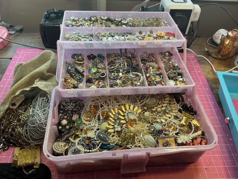 Huge joblot of costume/craft jewellery