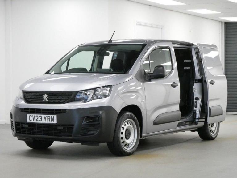 2023 PEUGEOT PARTNER 1.5 BLUEHDI 100 BHP LONG PROFESSIONAL PREMIUM + 5 SEAT CREW