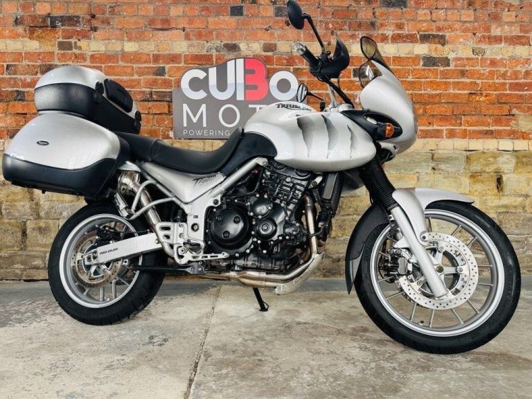 TRIUMPH TIGER 955I ADVENTURE 2005 05