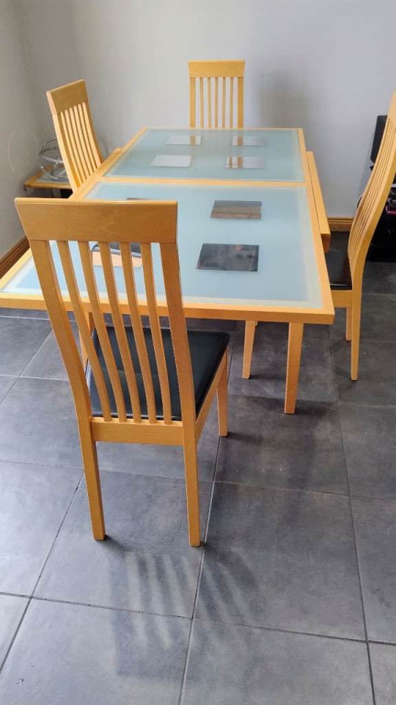 Dining table and 4 chairs.