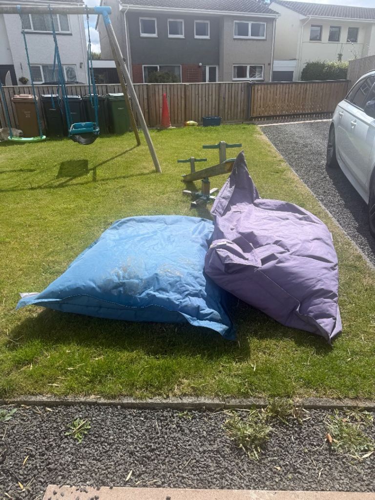 Outdoor beanbags x2