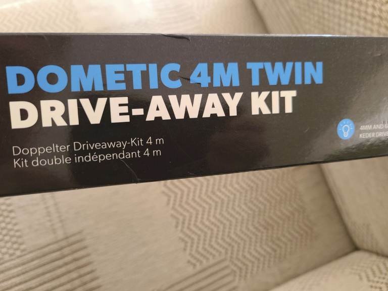 Dometic 4 M Twin awning Drive-A-Way Kit New
