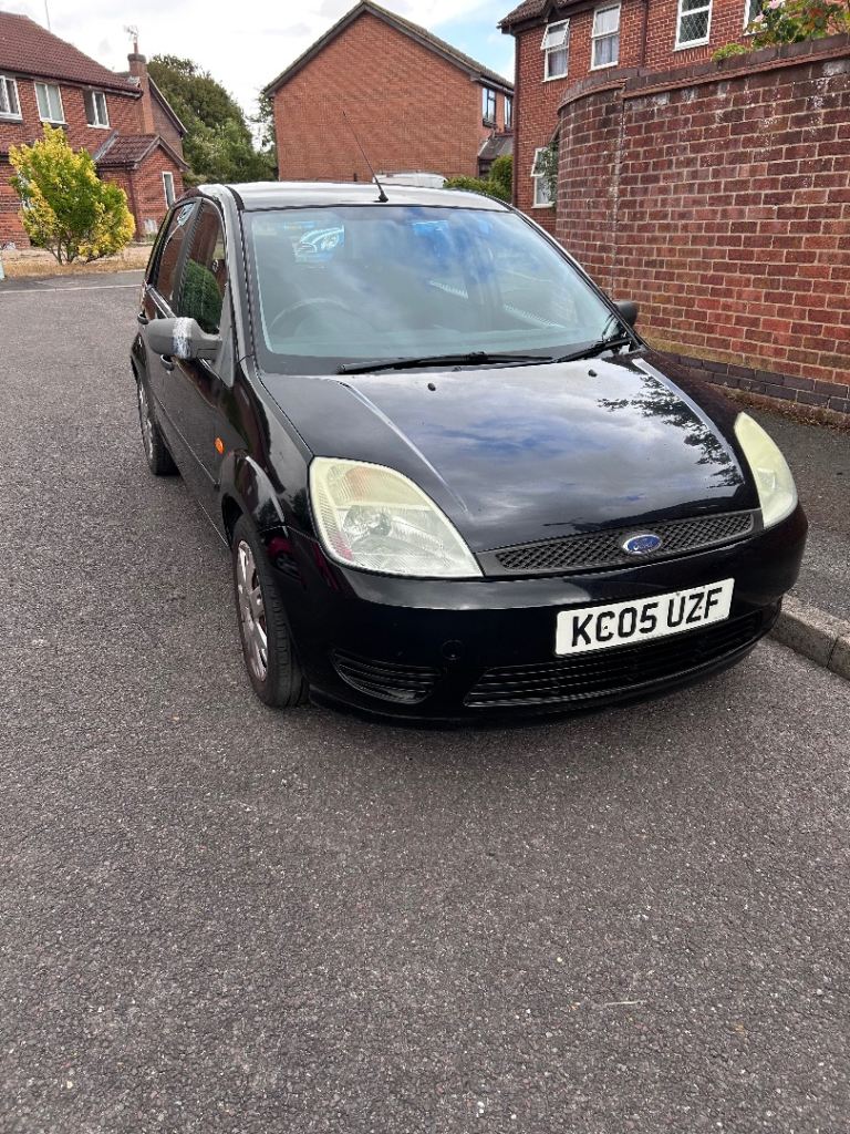 Cheap and cheerful five door fiesta