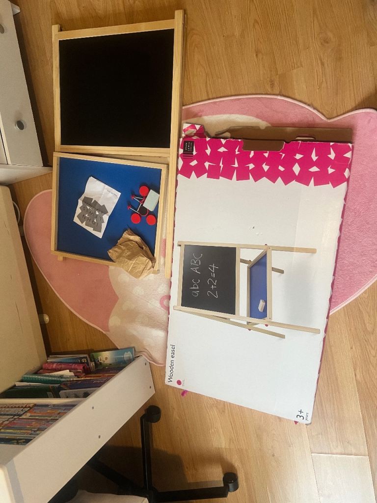 Wooden Easel Blackboard & Whiteboard for Kids – Good Condition