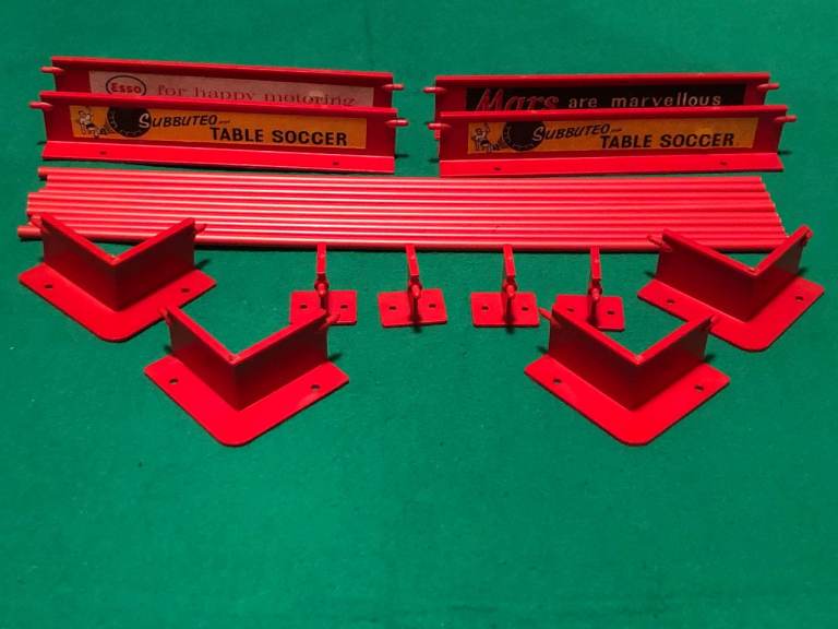 SUBBUTEO COMPLETE C108 RED INTERLOCKING FENCE SURROUND excellent condition
