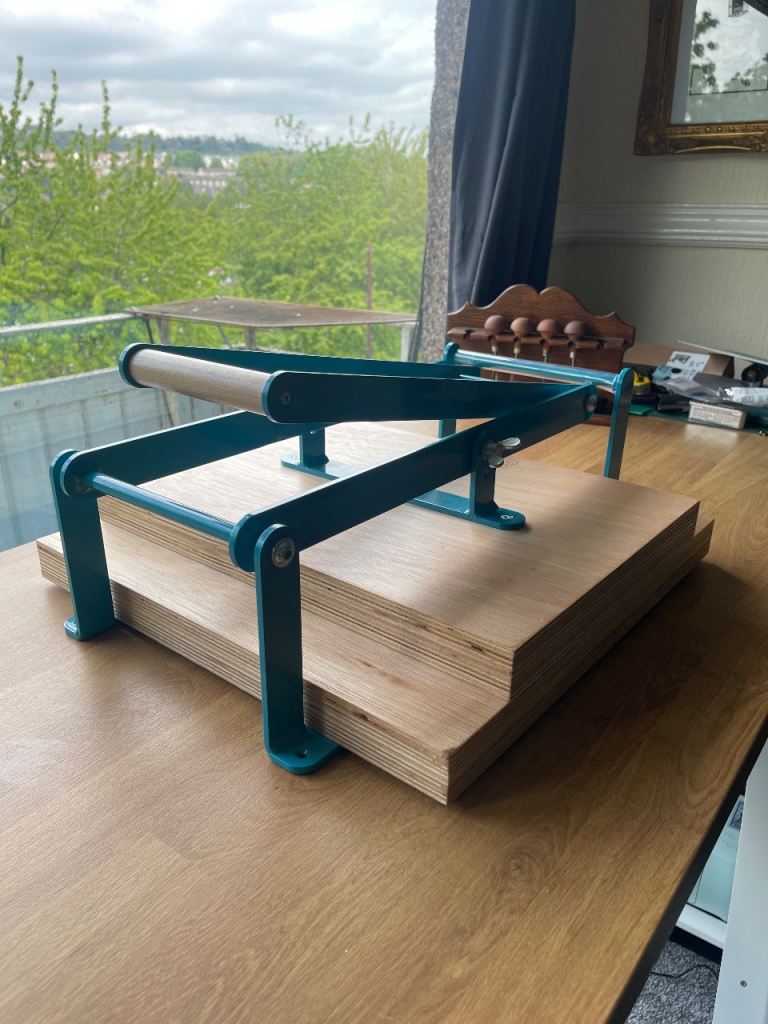 Woodzilla A3+ printmaking lever press