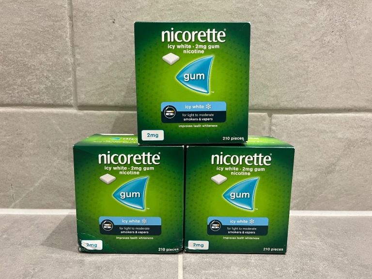 Nicorette 2mg Icy White Gum 210 Pieces x3 Packs Nicotine Long Expiry Date