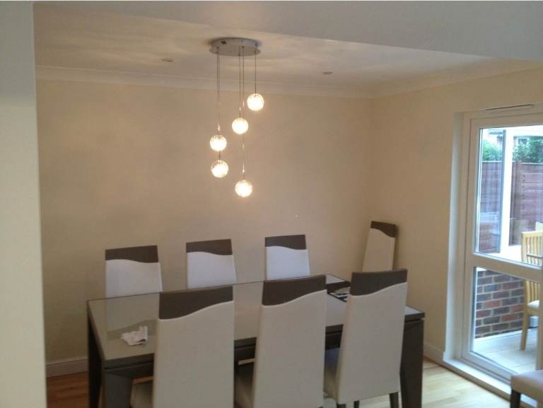 Modern Hanging Ceiling Light with 5 Globes