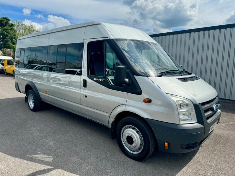 2010 Ford Transit High Roof 17 Seater Trend TDCi 140ps NA DIESEL Manual