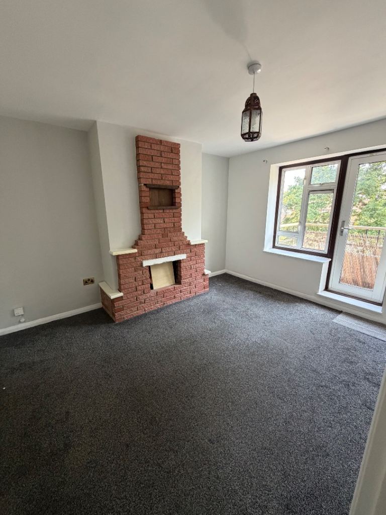 One BED apartment in Harold wood, RM3 9TD
