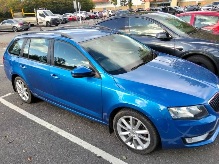 Skoda, OCTAVIA, Estate, 2014, Semi-Auto, 1598 (cc), 5 doors