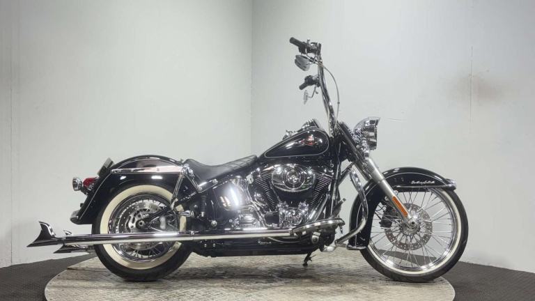Harley-Davidson Softail HARITAGE FLSTC 1690 2013 CUSTOM BUILD SHOW BIKE LOW CRUI