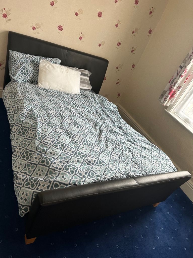 KING SIZE BED WITH MATTRESS 