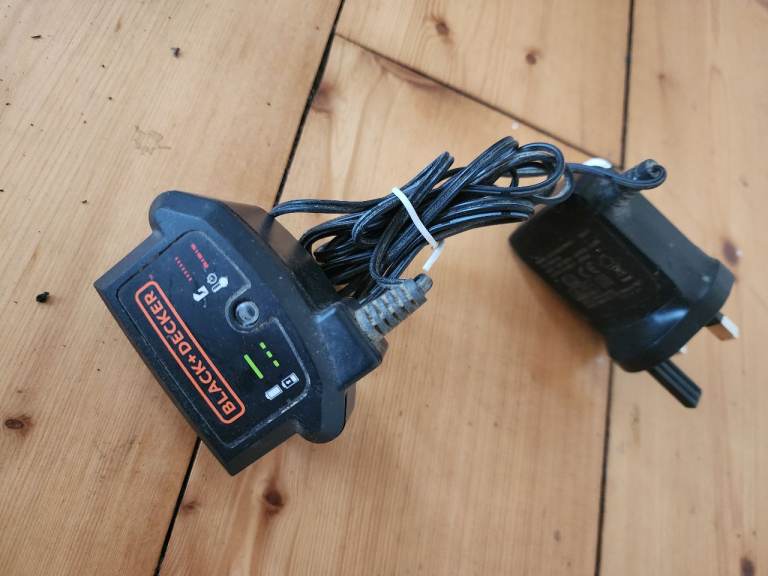 Used working black and decker charger