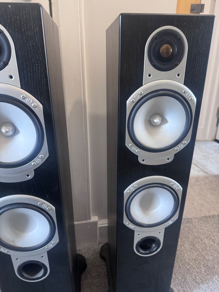 Monitor audio rs6 speakers need sold asap