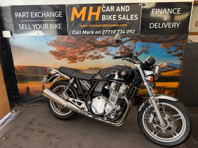 2013 Honda CB 1100 ADE  8300 MILES BLACK RETRO CLASSIC MOTORCYCLE Roadster Petrol Manual