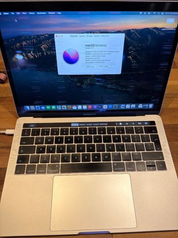 MacBook Pro 13-inch 2016 A1706 /2.9 GHz Intel Core i5/8GB/256GB