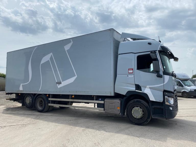 2020/70 T-RANGE 26 TONNE SLEEPER CAB 30FT BOX WITH SLIDE OUT LIFT