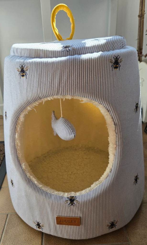 Joules Ticking Bee Hideaway Cat Bed