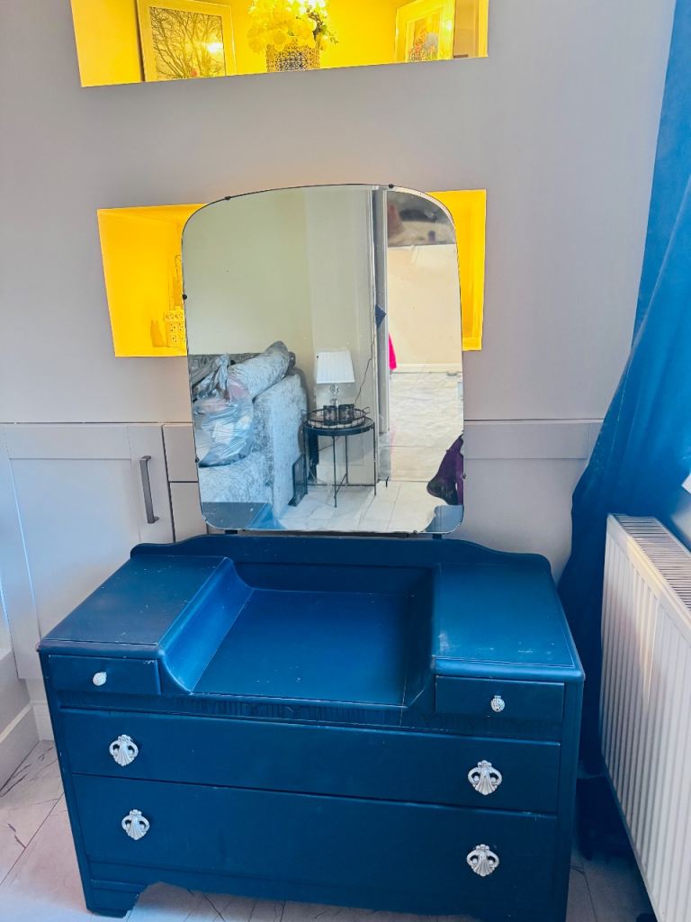 Woodlands collection dressing table free 