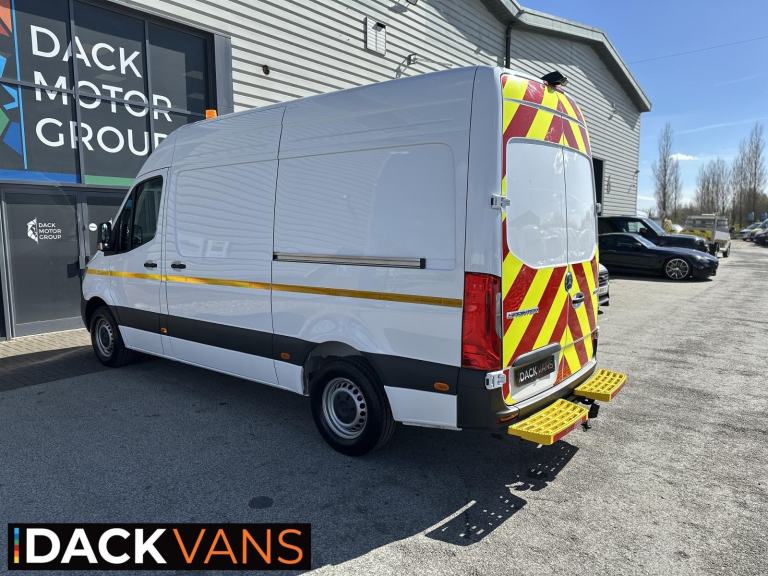 25 Reg Mercedes-Benz Sprinter Pro,L2H2,RWD,Utility,Workshop Van, Air-Con
