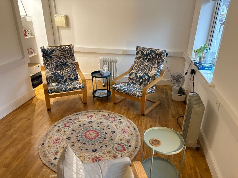 Therapy room for rent