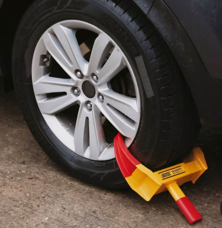 Wheel clamp remove 