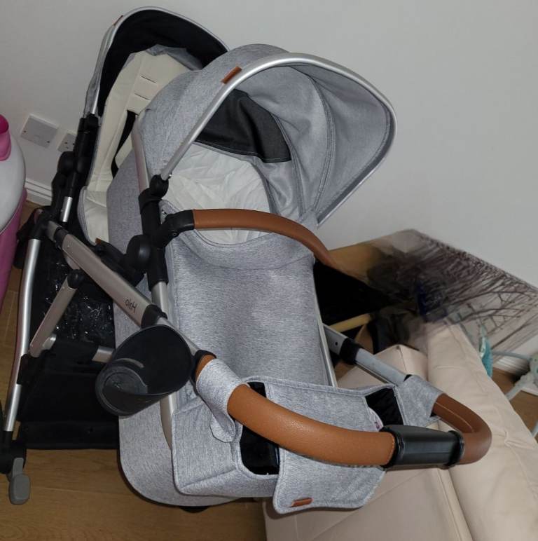 Pram/ stroller/ car seat