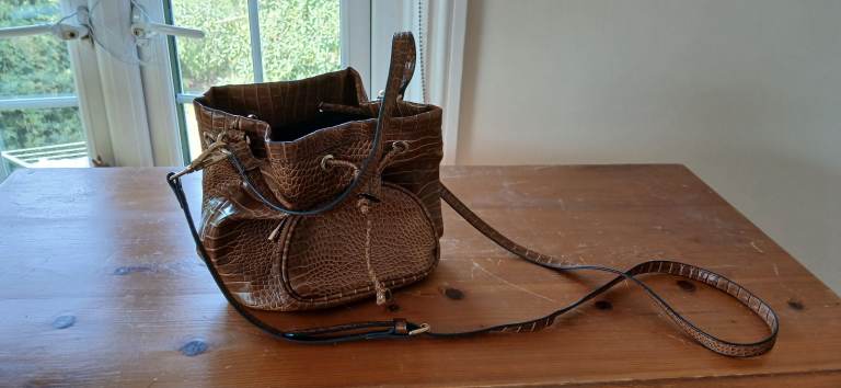 Brown Faux Croc-Effect Shoulder Bag – Good Condition
