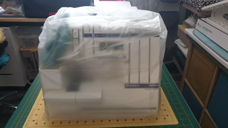 Husqvarna Viking Huskylock 936 Coverstitch/Overlocker combination