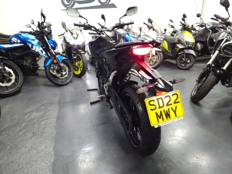 Honda CB125R 2022 Grey