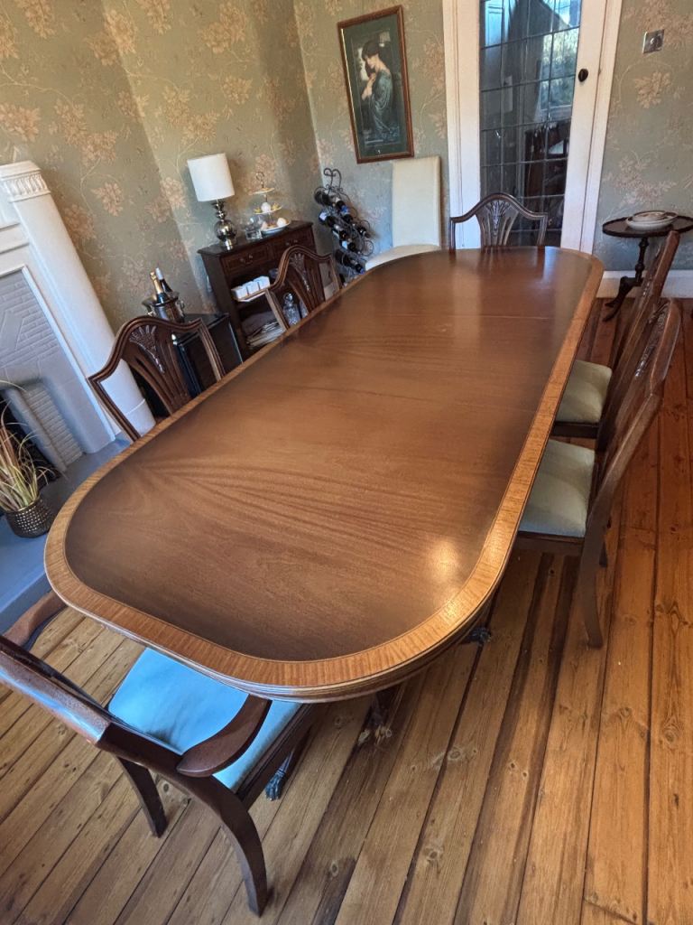 image for Mahogany dining table and 6 chairs 