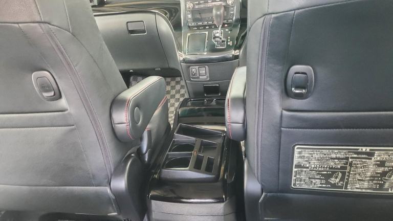Toyota vellfire GS 2.4 auto 7 seats japanese import only 39k miles 2014 