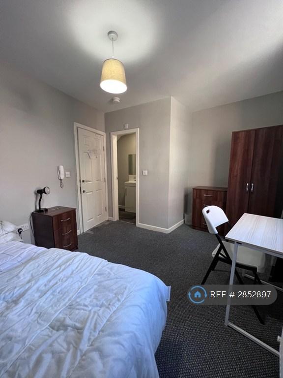 1 bedroom in Wrigley Head, Failsworth, Manchester, M35 (#2852897)