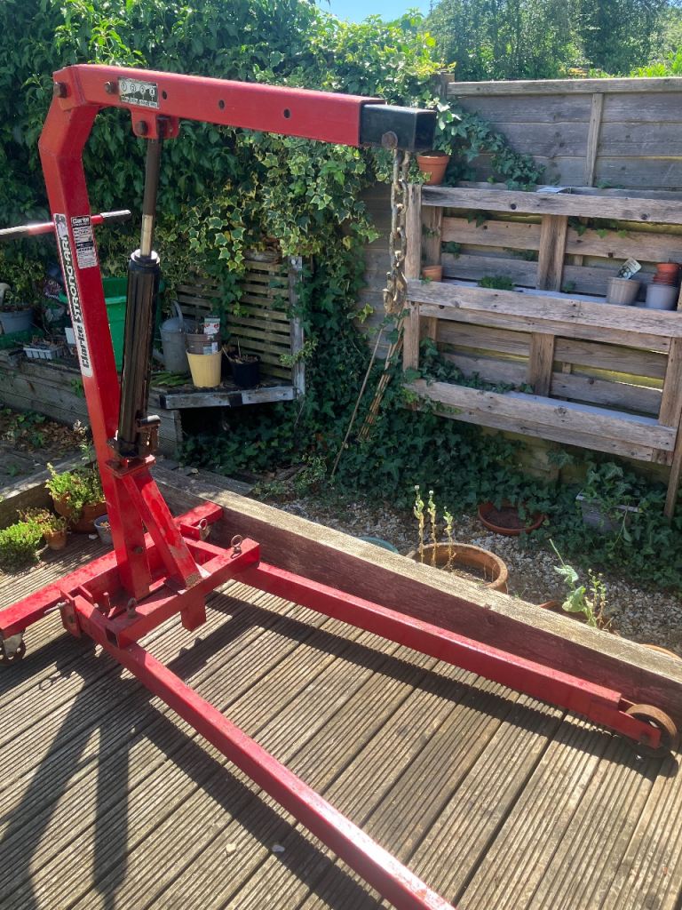 Clarke Strong Arm engine hoist