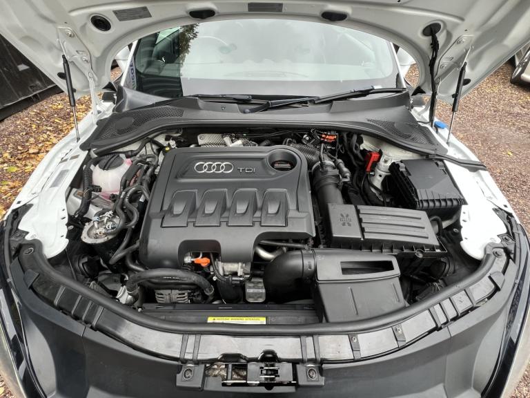 AUDI TT 2.0 TDI Black Edition 2013