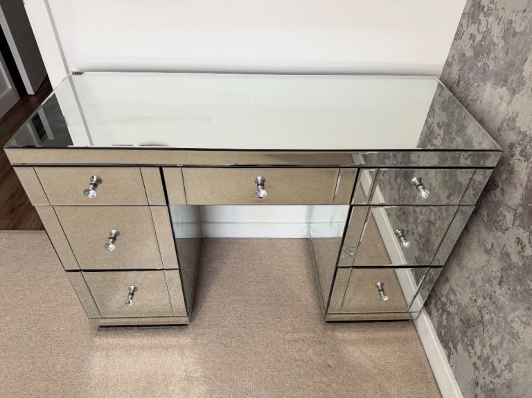 Mirrored Dressing Table
