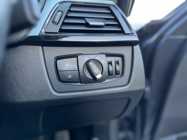 BMW 3 SERIES 2.0 320d Sport Saloon 2015