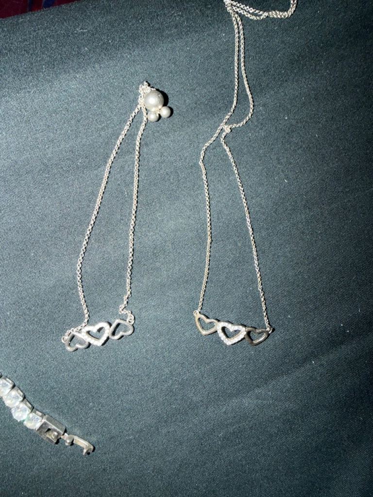Heart necklace/bracelet set 