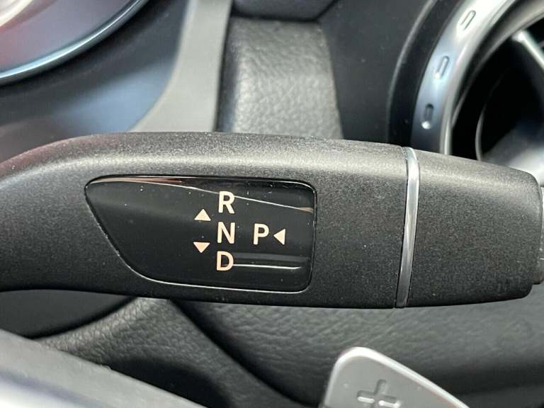 2017 Mercedes-Benz GLA 2.0 GLA250 AMG Line (Premium Plus) SUV 5dr Petrol 7G-DCT 4MATIC Euro 6 (s/...