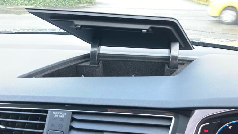 2021 Volkswagen Tiguan 2.0 TDI 4Motion R-Line 5dr DSG Diesel Estate Estate Diesel Automatic