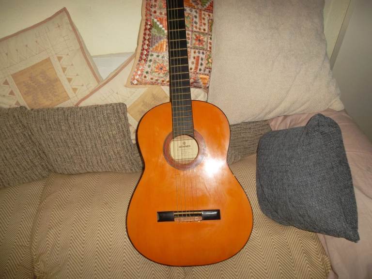 Acoustic Guitar – Hohner MC-05 Full Size - NO Carry Bag 
