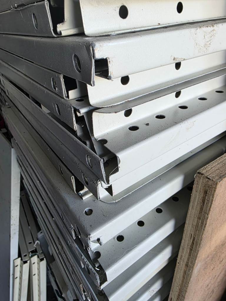 AMX35 shelves 