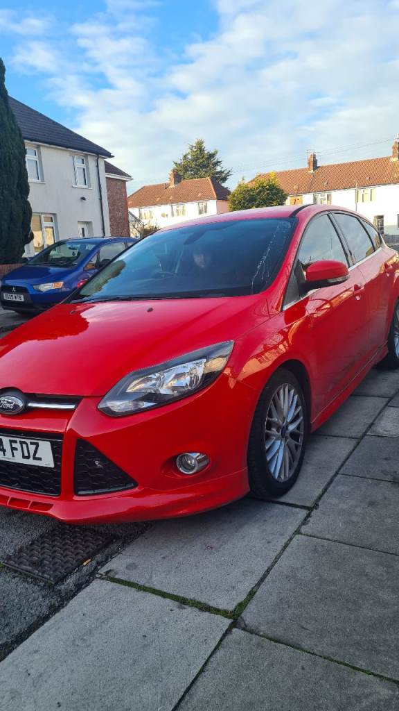 Ford, FOCUS, Hatchback, 2014, Semi-Auto, 1997 (cc), 5 doors