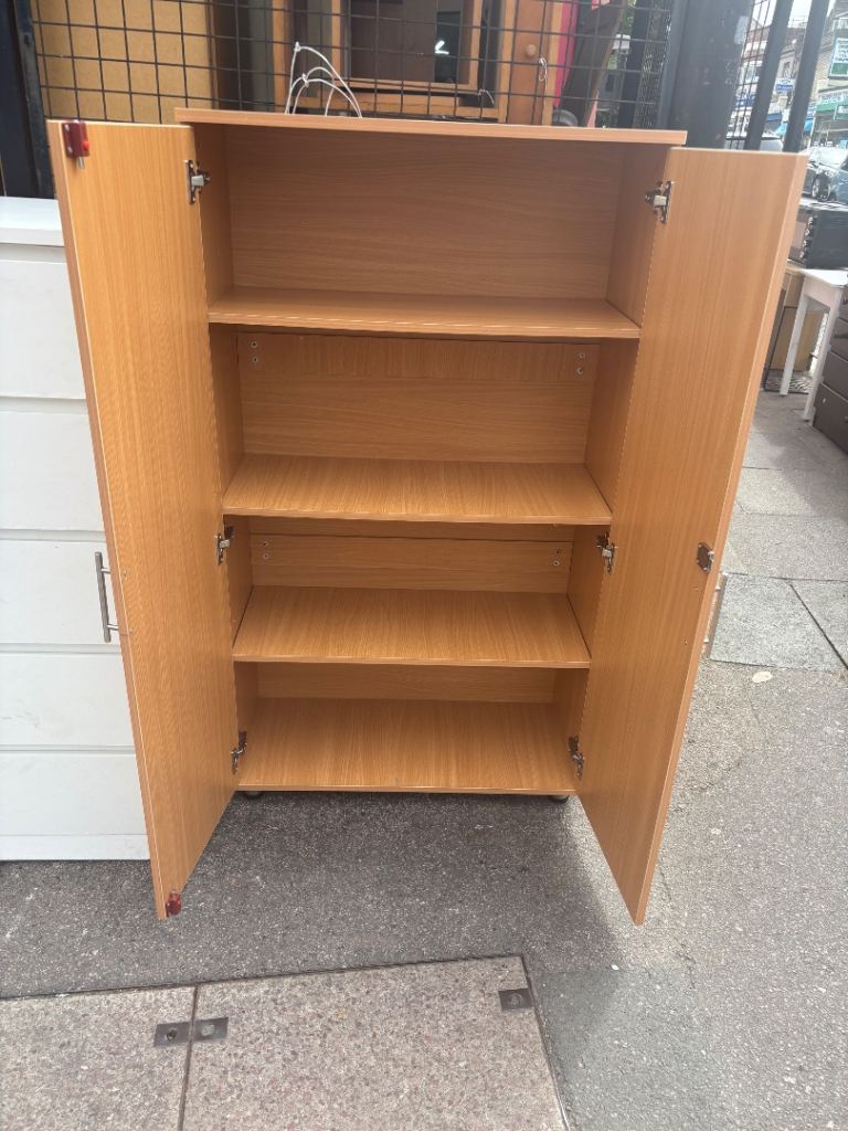Wooden Storage Wardrobe/Cupboard with Shelves – Good Condition