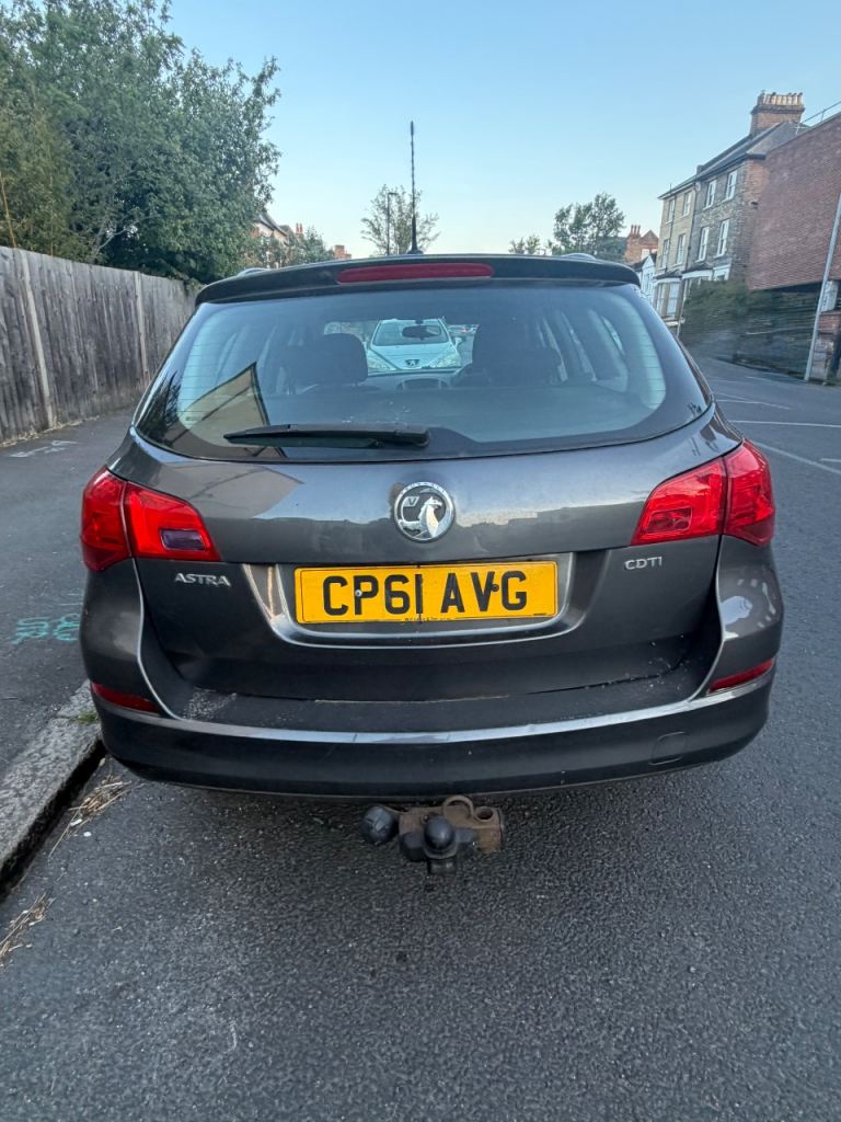 Vauxhall, ASTRA, Estate, 2011, NEW CAM BELT+CLUTCH