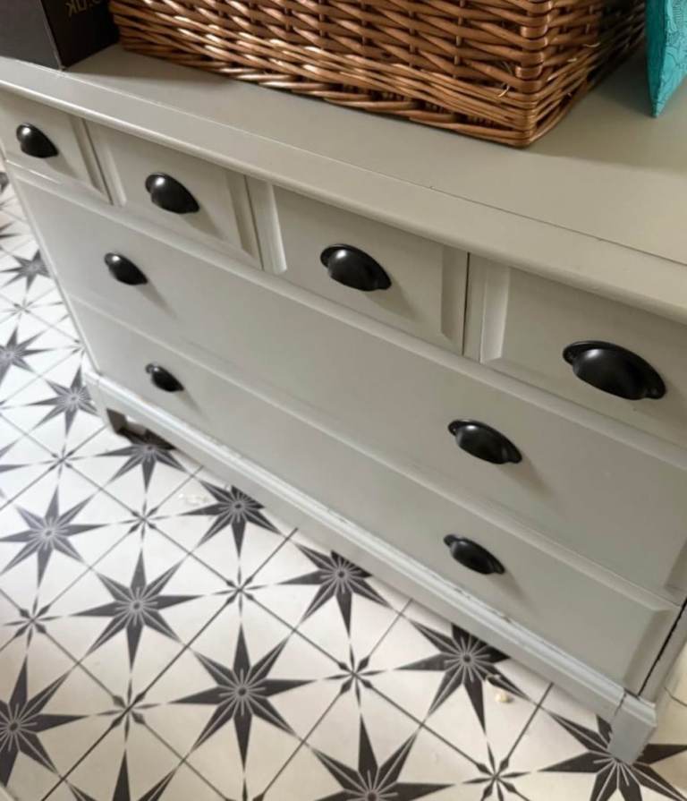 image for Stag minstrel 4 over 2 chest